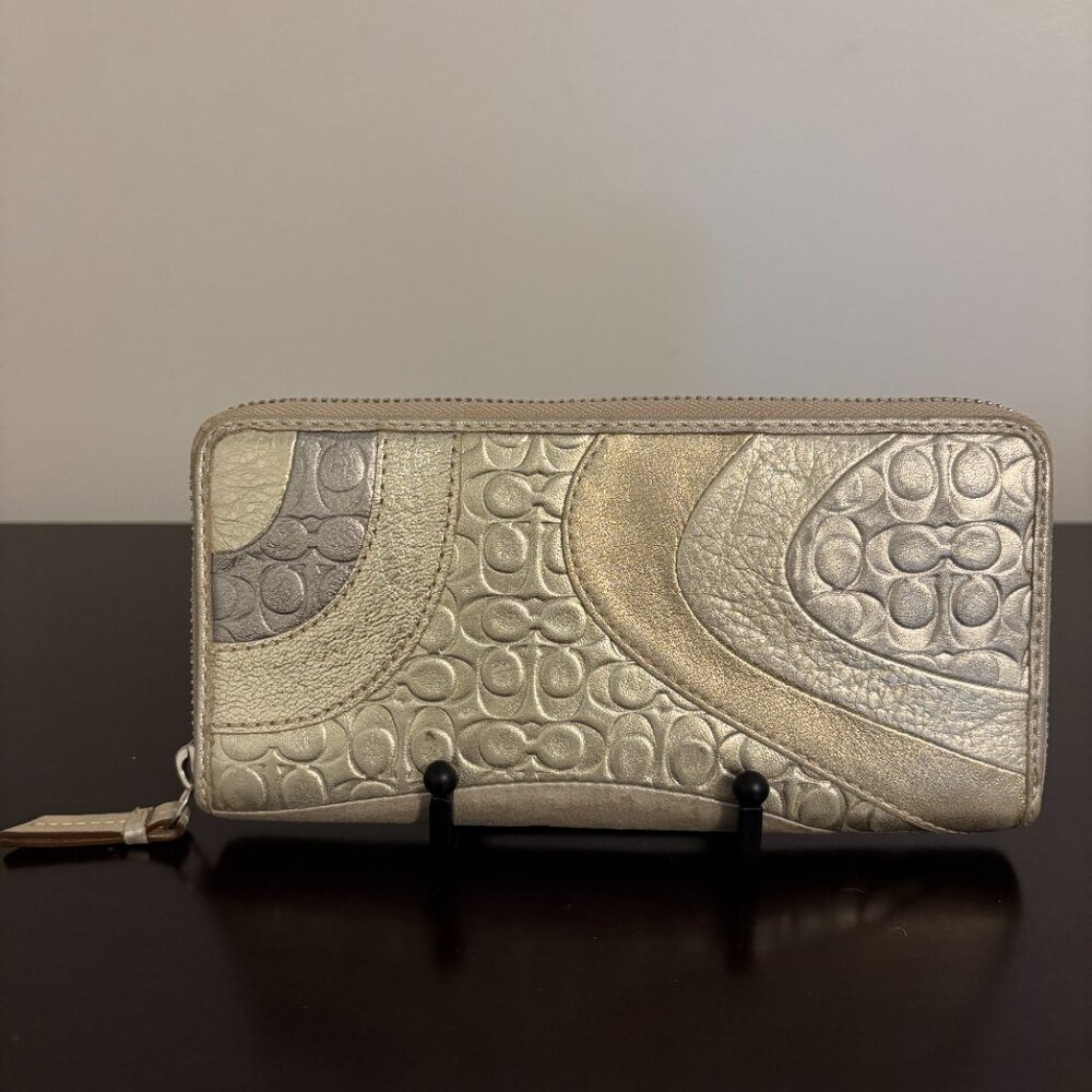 Coach Peyton Op Art Metallic Gold Silver Leather Suede Zip Around Wallet - Picture 3 of 12